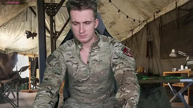 hornystripman97 online show from 11/11/25, 01:44