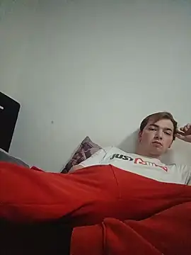 BigJuicy18cm online show from 12/15/25, 10:48