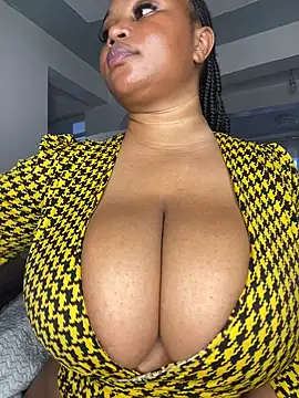 Hyra Ari online show from 02/14/26, 06:02