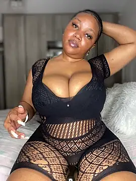 Hyra Ari online show from 02/14/26, 08:20