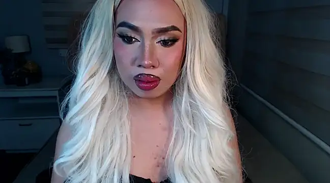 RebecaNextToYou online show from 02/28/25, 08:28