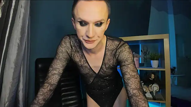 Snapshot of Cristal_Connors chatting on 12/17/24, 07:26 Cristal Connors online show from 12/17/24, 07:26