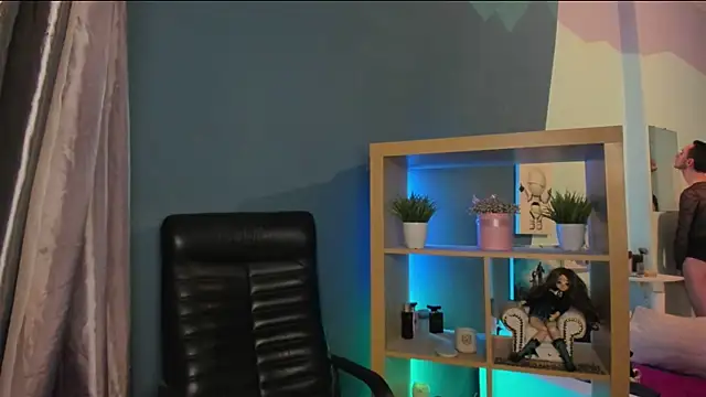 Snapshot of Cristal_Connors chatting on 12/24/24, 03:47 Cristal Connors online show from 12/24/24, 03:47