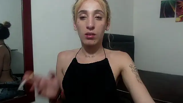 Snapshot of andreahhill chatting on 05/29/26, 03:29 andreahhill online show from 05/29/26, 03:29