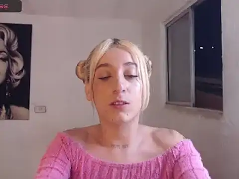 andreahhill online show from 02/20/25, 04:39