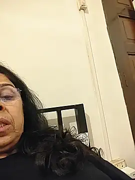 Susannemilf online show from 04/06/26, 04:08