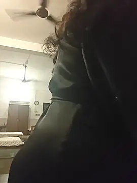 Susannemilf online show from 05/02/26, 05:18