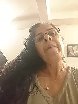 Susannemilf online show from 04/18/26, 05:48