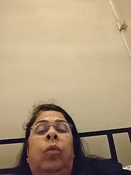 Susannemilf online show from 04/05/26, 04:02