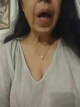 Susannemilf online show from 05/08/26, 06:17