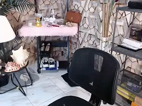 Snapshot of AsianTrixxx chatting on 01/13/26, 05:55 AsianTrixxx online show from 01/13/26, 05:55