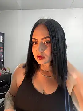 mia anyeli online show from 10/22/25, 03:39