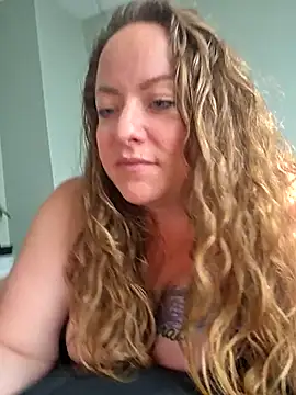 julimonroe online show from 02/25/26, 04:29