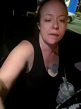 julimonroe online show from 10/26/25, 02:23