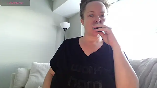 julimonroe online show from 01/12/26, 02:46