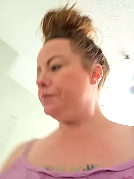 julimonroe online show from 02/26/26, 02:50