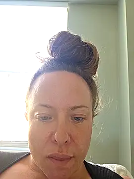 julimonroe online show from 11/14/25, 07:28