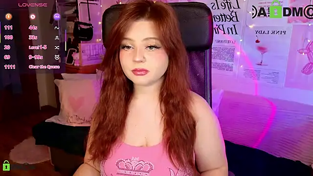 Snapshot of StellaMilla chatting on 06/18/26, 01:37 StellaMilla online show from 06/18/26, 01:37