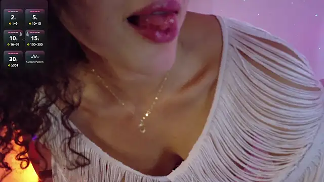 Lia Tinez online show from 05/15/26, 11:36