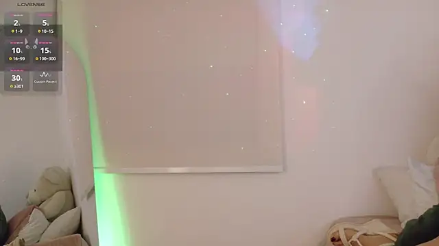 Lia Tinez online show from 03/17/26, 11:30