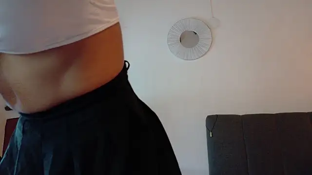 Lia Tinez online show from 07/16/26, 09:56