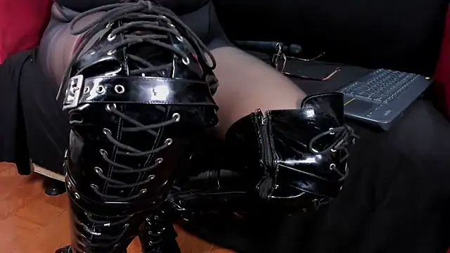 MissVioleta1 online show from 04/23/26, 12:22