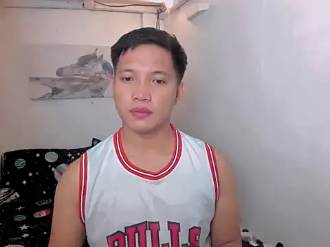 xSebastian19 online show from 06/15/26, 05:23