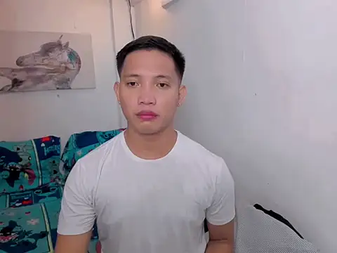 xSebastian19 online show from 12/21/25, 05:53