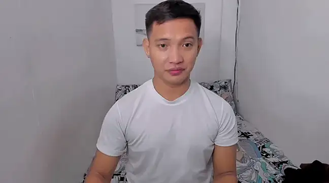 xSebastian19 online show from 02/12/25, 07:13