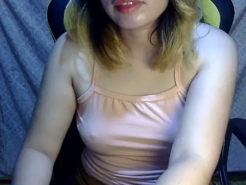    zurIII09  online show from 01/19/25, 09:13