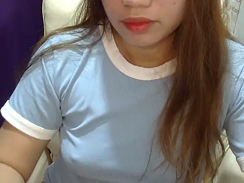    zurIII09  online show from 06/21/26, 08:47