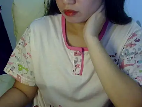    zurIII09  online show from 09/24/25, 10:44