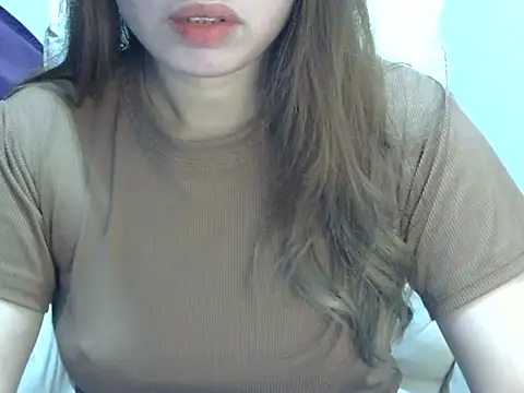    zurIII09  online show from 03/06/26, 03:45