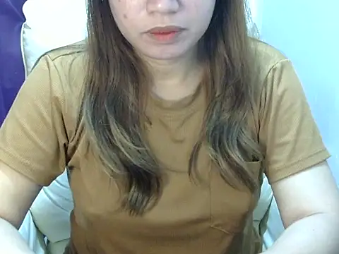    zurIII09  online show from 02/03/26, 09:03