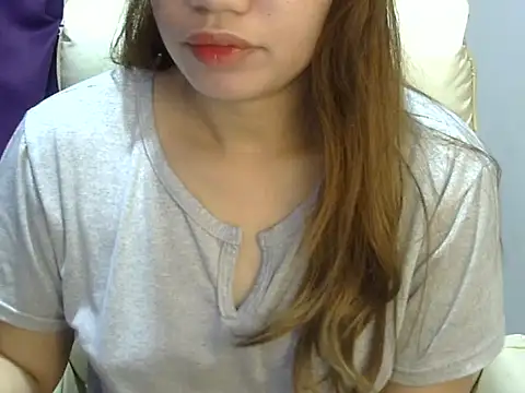    zurIII09  online show from 04/12/26, 08:12