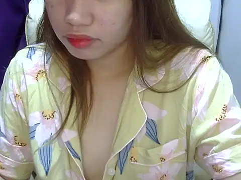    zurIII09  online show from 07/12/26, 11:16