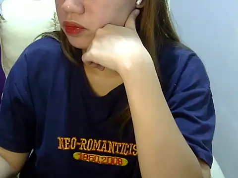    zurIII09  online show from 11/13/25, 09:57