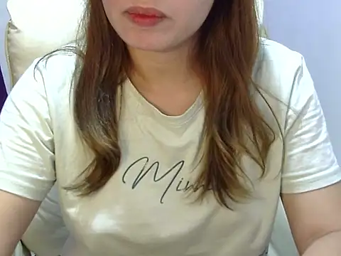    zurIII09  online show from 12/04/25, 09:30