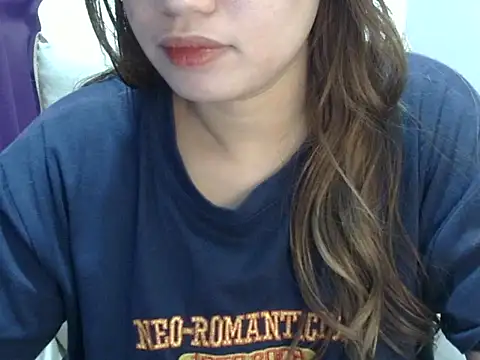    zurIII09  online show from 02/22/26, 10:39