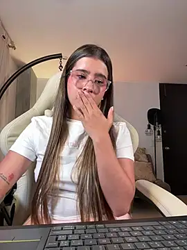 Snapshot of Stormiie777 chatting on 02/28/26, 03:06 Stormiie777 online show from 02/28/26, 03:06