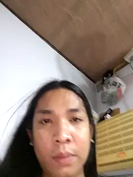 Snapshot of Valentinasbody chatting on 12/22/25, 08:31 Valentinasbody online show from 12/22/25, 08:31