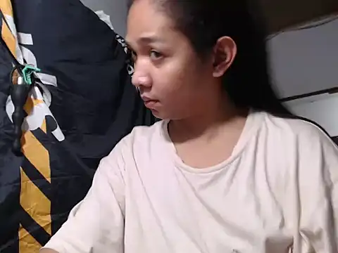 Snapshot of Valentinasbody chatting on 09/21/25, 05:40 Valentinasbody online show from 09/21/25, 05:40