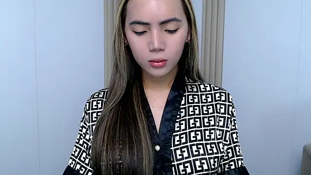 Snapshot of Martha_pookerxxx chatting on 04/07/26, 12:12 Martha pookerxxx online show from 04/07/26, 12:12