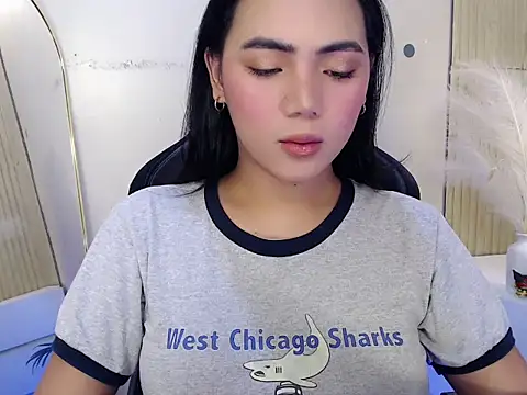 Snapshot of Martha_pookerxxx chatting on 09/17/25, 06:32 Martha pookerxxx online show from 09/17/25, 06:32