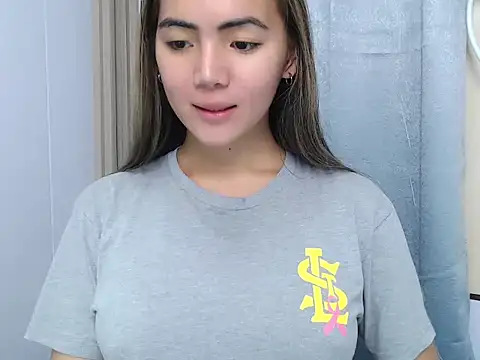 Snapshot of Martha_pookerxxx chatting on 03/14/26, 10:43 Martha pookerxxx online show from 03/14/26, 10:43