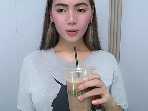 Snapshot of Martha_pookerxxx chatting on 03/23/26, 12:27 Martha pookerxxx online show from 03/23/26, 12:27