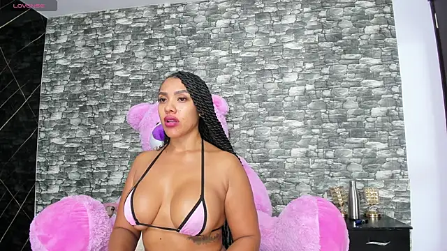 Snapshot of HeidyWillss chatting on 02/04/25, 01:23 HeidyWillss online show from 02/04/25, 01:23