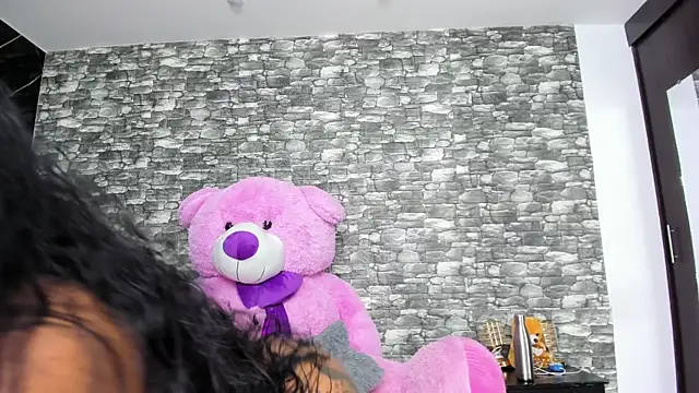 Snapshot of HeidyWillss chatting on 03/09/25, 12:42 HeidyWillss online show from 03/09/25, 12:42