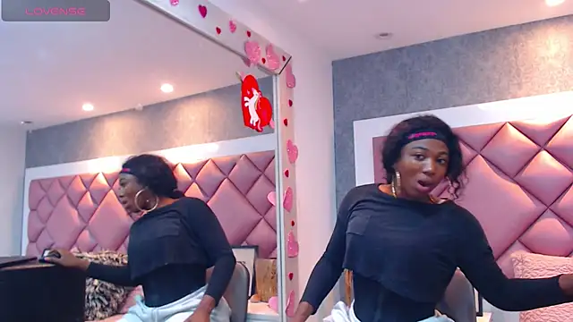 DanielaDuff online show from 11/05/25, 08:01