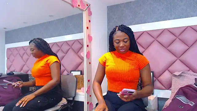 DanielaDuff online show from 02/08/26, 07:33